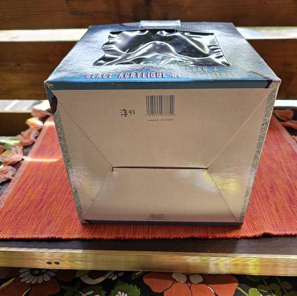 Seafoam Green Vintage Acrylic Ice Bucket - Picture 4 of 4